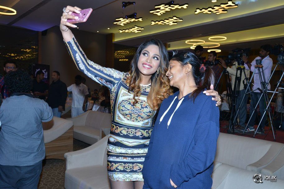 Guru-Movie-Trailer-Launch